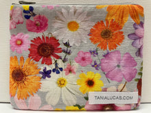 Load image into Gallery viewer, Floral Blooms Purse
